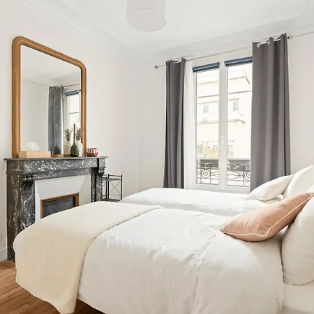 Apartment Square Danton Two Bedrooms 5 People Levallois-Perret